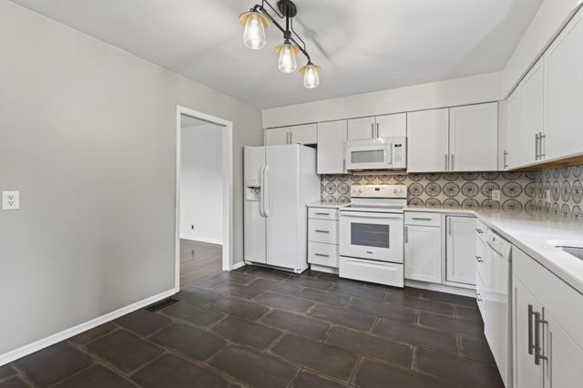 713 Hillbrook Dr, Mount Juliet, TN 37122