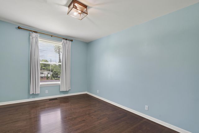 713 Hillbrook Dr, Mount Juliet, TN 37122