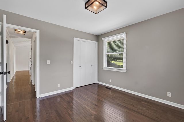 713 Hillbrook Dr, Mount Juliet, TN 37122