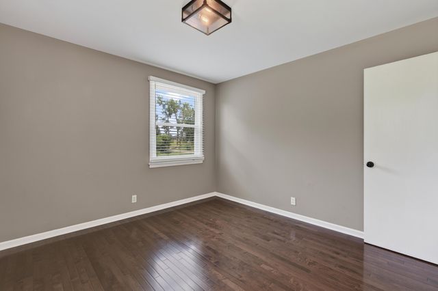713 Hillbrook Dr, Mount Juliet, TN 37122