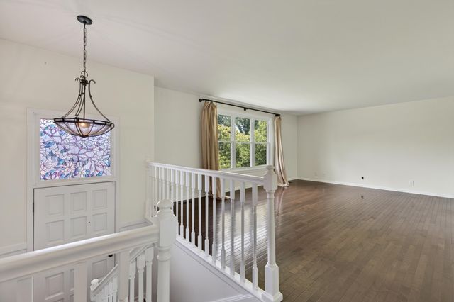 713 Hillbrook Dr, Mount Juliet, TN 37122