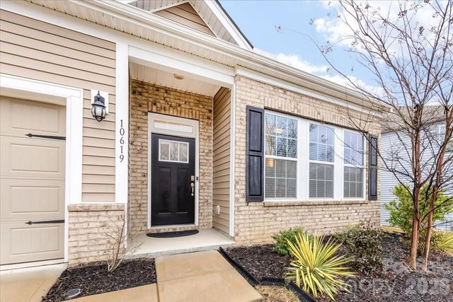 10619 Carver Falls Road, Charlotte, NC 28214