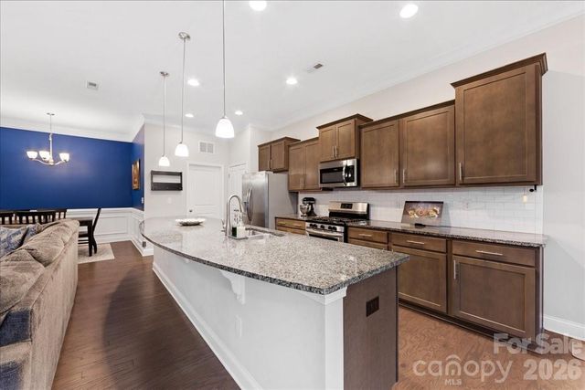 10619 Carver Falls Road, Charlotte, NC 28214