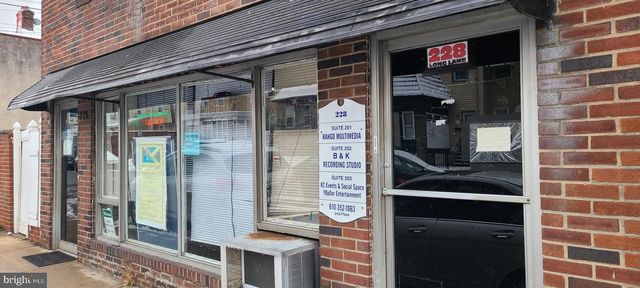 228 LONG LN, Upper Darby, PA 19082