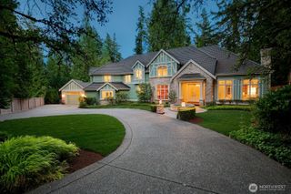 13695 NE 32nd Place, Bellevue, WA 98005