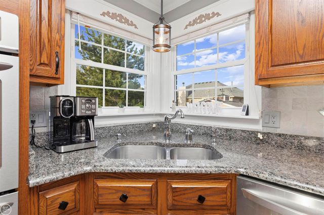 48034 Amanda Drive, Macomb, MI 48044