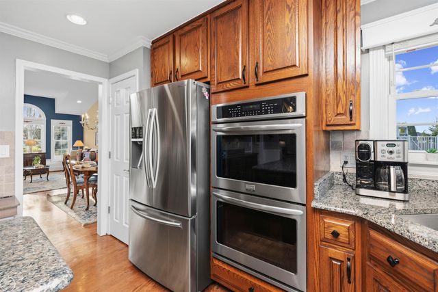 48034 Amanda Drive, Macomb, MI 48044