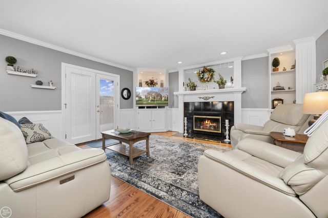 48034 Amanda Drive, Macomb, MI 48044