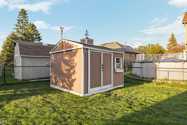 48034 Amanda Drive, Macomb, MI 48044