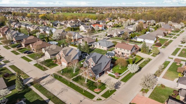 48034 Amanda Drive, Macomb, MI 48044