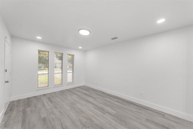 2413 Whippoorwill Drive, Mesquite, TX 75149