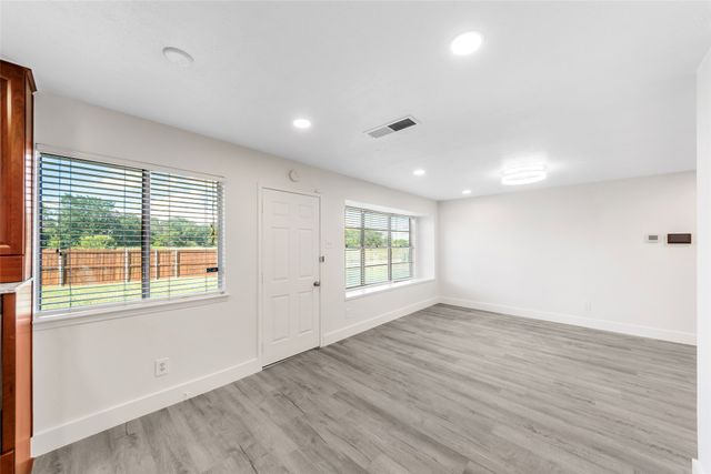 2413 Whippoorwill Drive, Mesquite, TX 75149