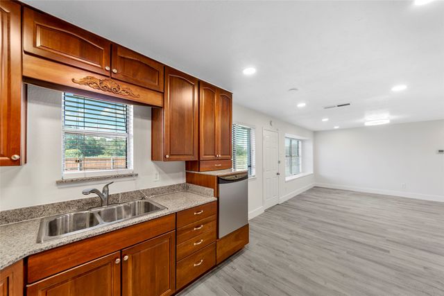 2413 Whippoorwill Drive, Mesquite, TX 75149