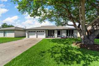 2413 Whippoorwill Drive, Mesquite, TX 75149