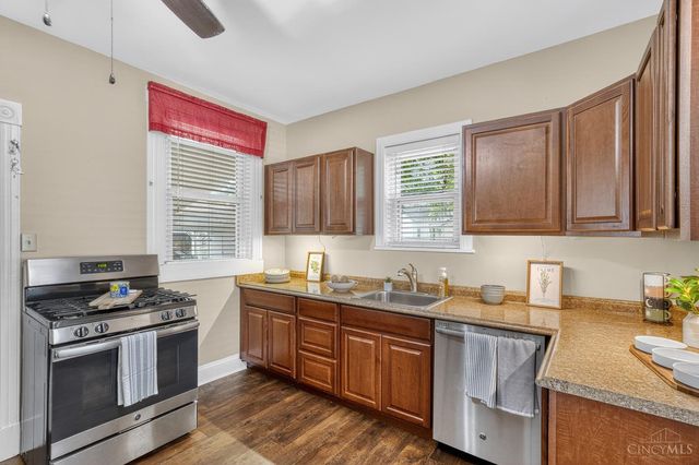 327 Cooper Street, Reading, OH 45215