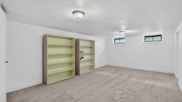 5707 N Ash St, Spokane, WA 99205