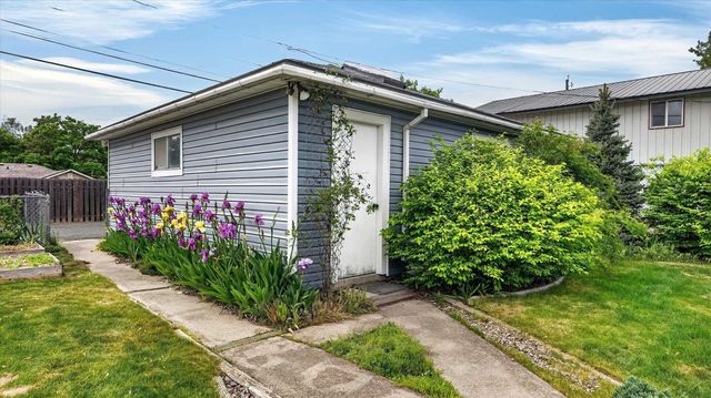 5707 N Ash St, Spokane, WA 99205