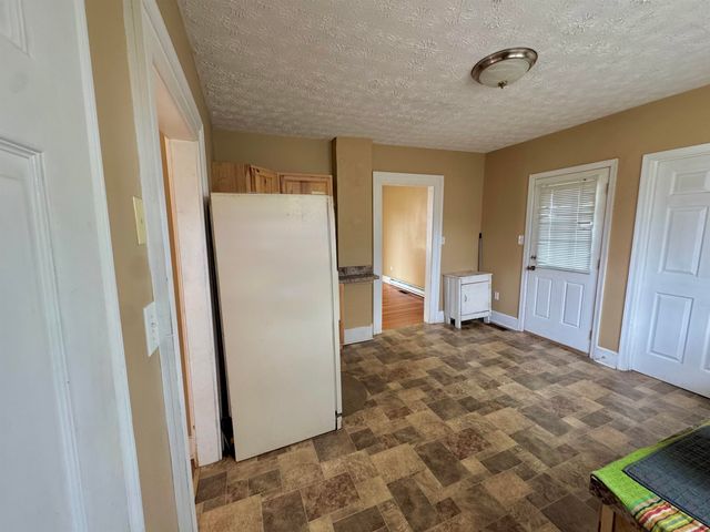 805 SUDBURY ST, Staunton, VA 24401