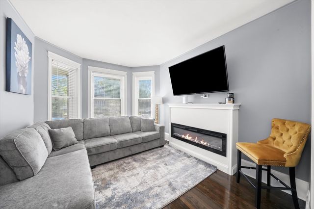 7144 S Champlain Avenue, Chicago, IL 60619