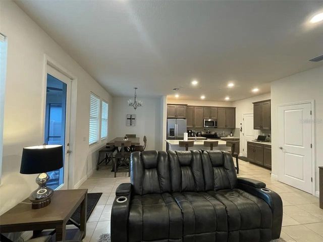 1438 N RIVER CIRCLE, Tarpon Springs, FL 34689