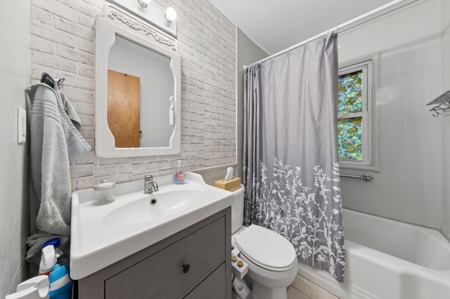 402 Jefferson Avenue S, Edina, MN 55343