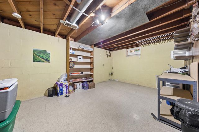 402 Jefferson Avenue S, Edina, MN 55343