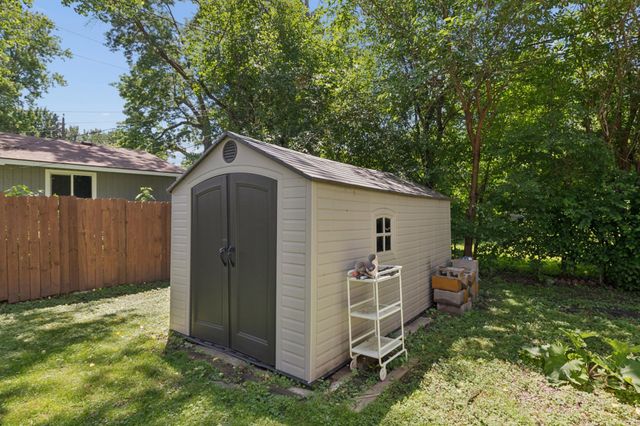 402 Jefferson Avenue S, Edina, MN 55343