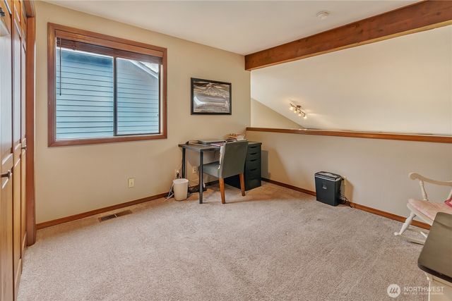 32611 8th Avenue SW, Federal Way, WA 98023