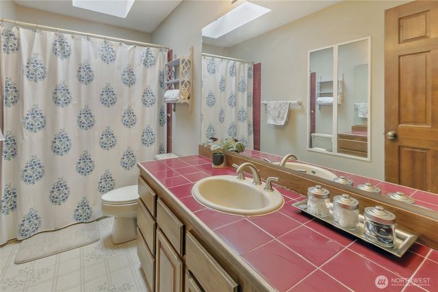 32611 8th Avenue SW, Federal Way, WA 98023