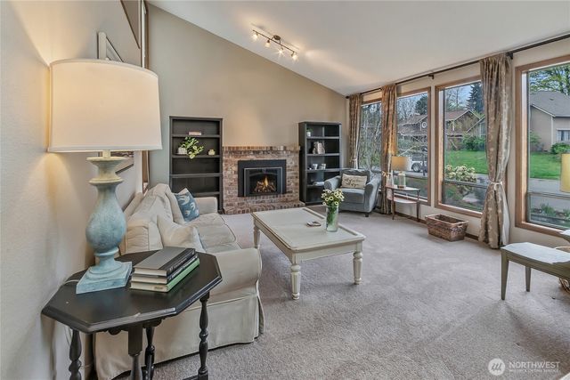 32611 8th Avenue SW, Federal Way, WA 98023