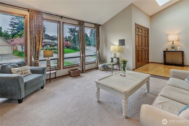 32611 8th Avenue SW, Federal Way, WA 98023