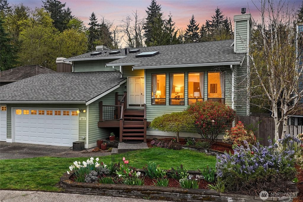 32611 8th Avenue SW, Federal Way, WA 98023