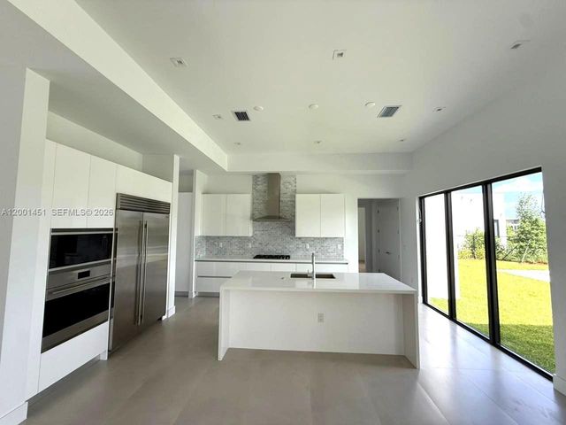 16776 Natures Way, Weston, FL 33326