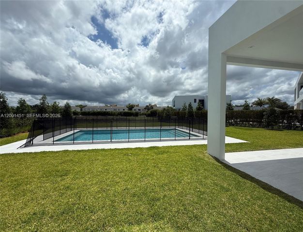 16776 Natures Way, Weston, FL 33326