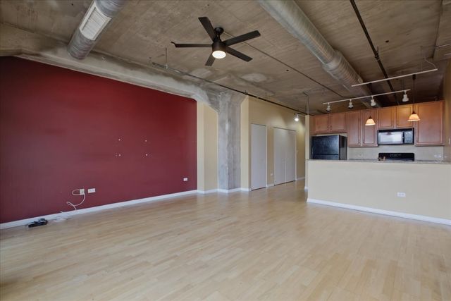 1550 S Blue Island Avenue 412, Chicago, IL 60608
