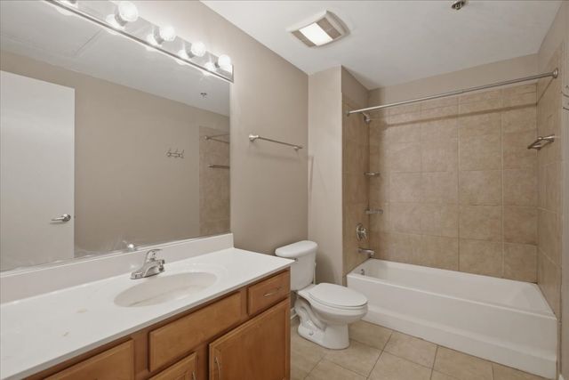 1550 S Blue Island Avenue 412, Chicago, IL 60608