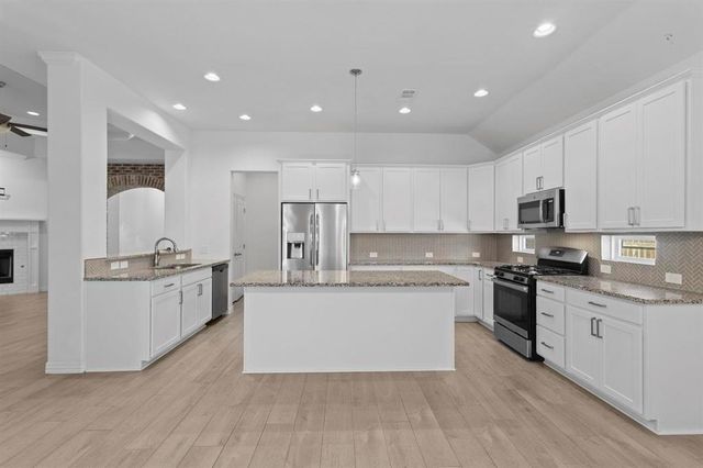 1350 Miss Kyndall, Lumberton, TX 77657