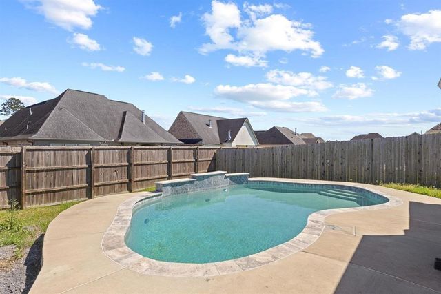 1350 Miss Kyndall, Lumberton, TX 77657