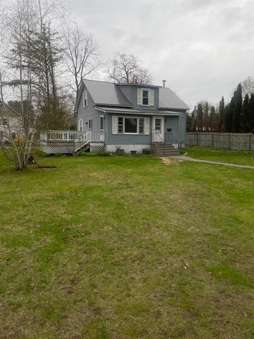 17 Iroquois Avenue, Essex Junction, VT 05452