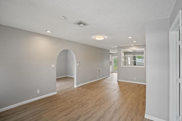 417 SW 8th Avenue, Delray Beach, FL 33444