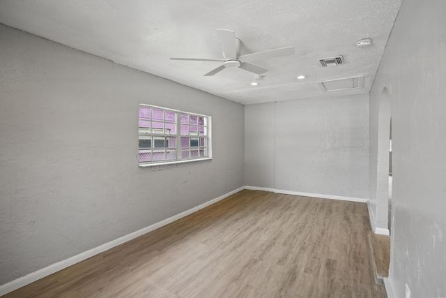 417 SW 8th Avenue, Delray Beach, FL 33444