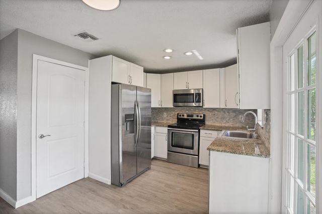417 SW 8th Avenue, Delray Beach, FL 33444