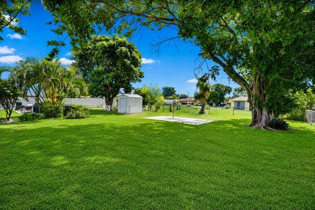 417 SW 8th Avenue, Delray Beach, FL 33444