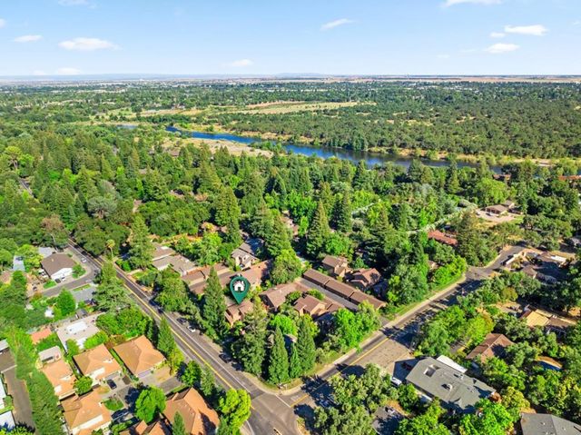 5904 Oak Avenue, Carmichael, CA 95608