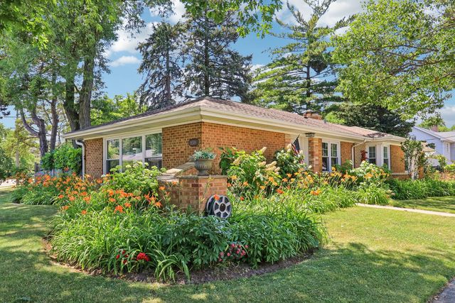 8318 Gross Point Road, Morton Grove, IL 60053