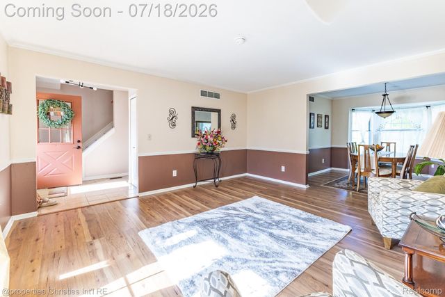 45568 Margate Drive, Macomb Township, MI 48044