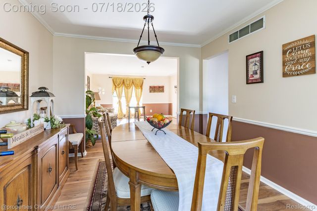 45568 Margate Drive, Macomb Township, MI 48044