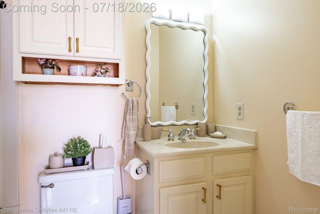 45568 Margate Drive, Macomb Township, MI 48044