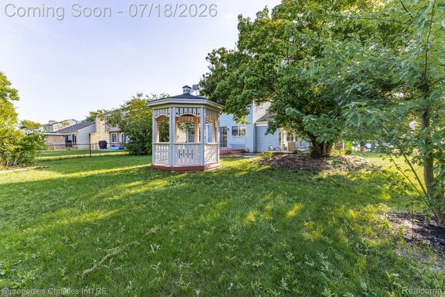 45568 Margate Drive, Macomb Township, MI 48044