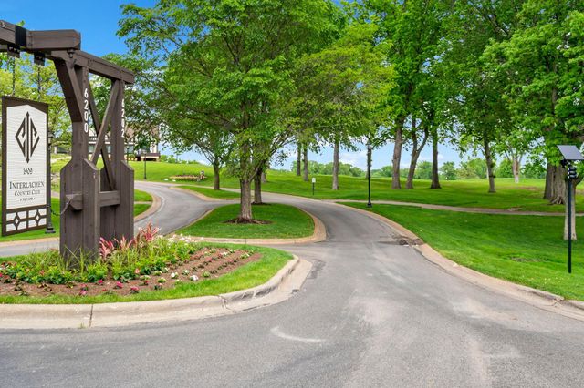 5801 Interlachen, Edina, MN 55436